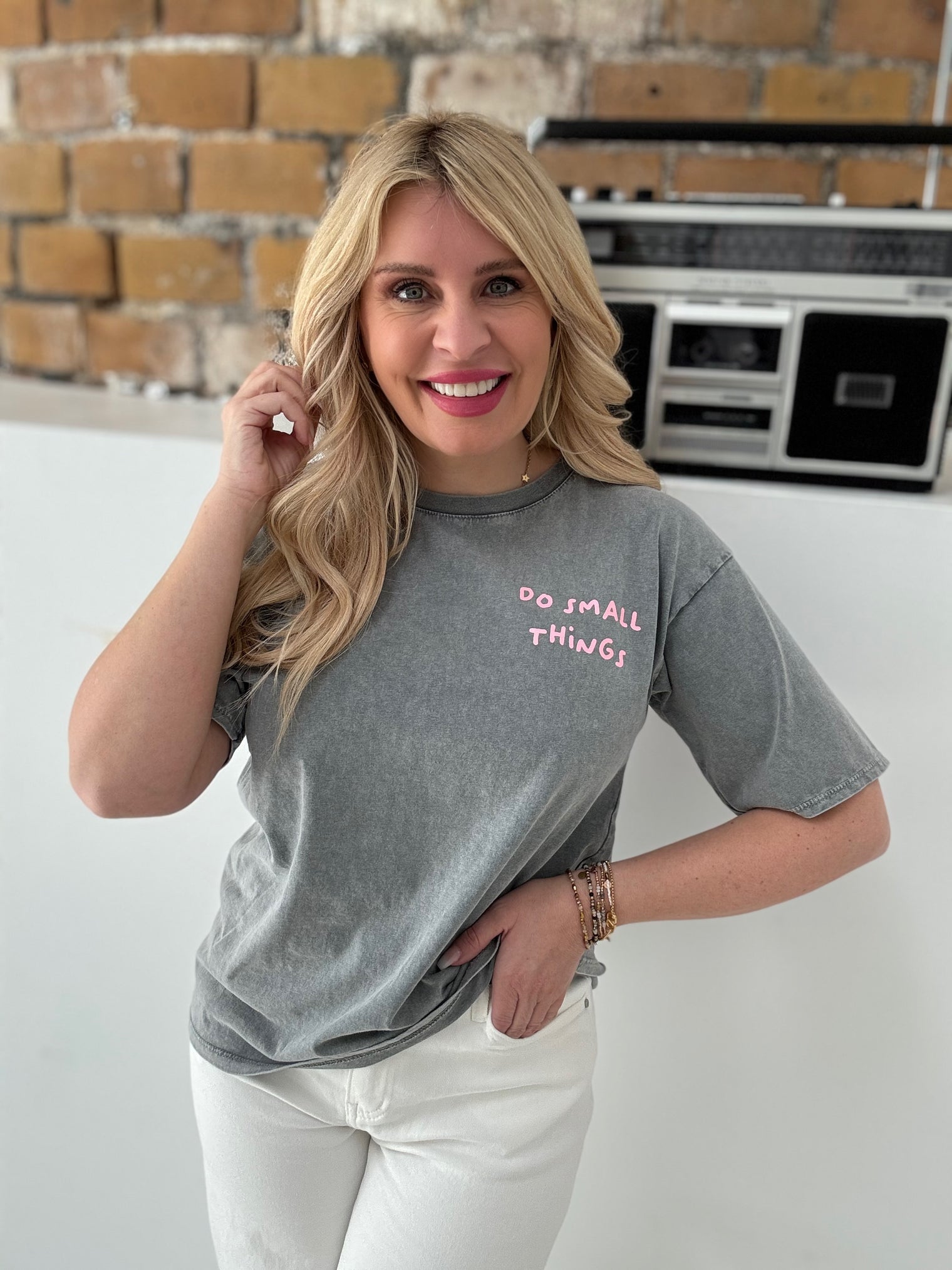 Statement Shirt DO SMALL THINGS WITH GREAT LOVE hellgrau