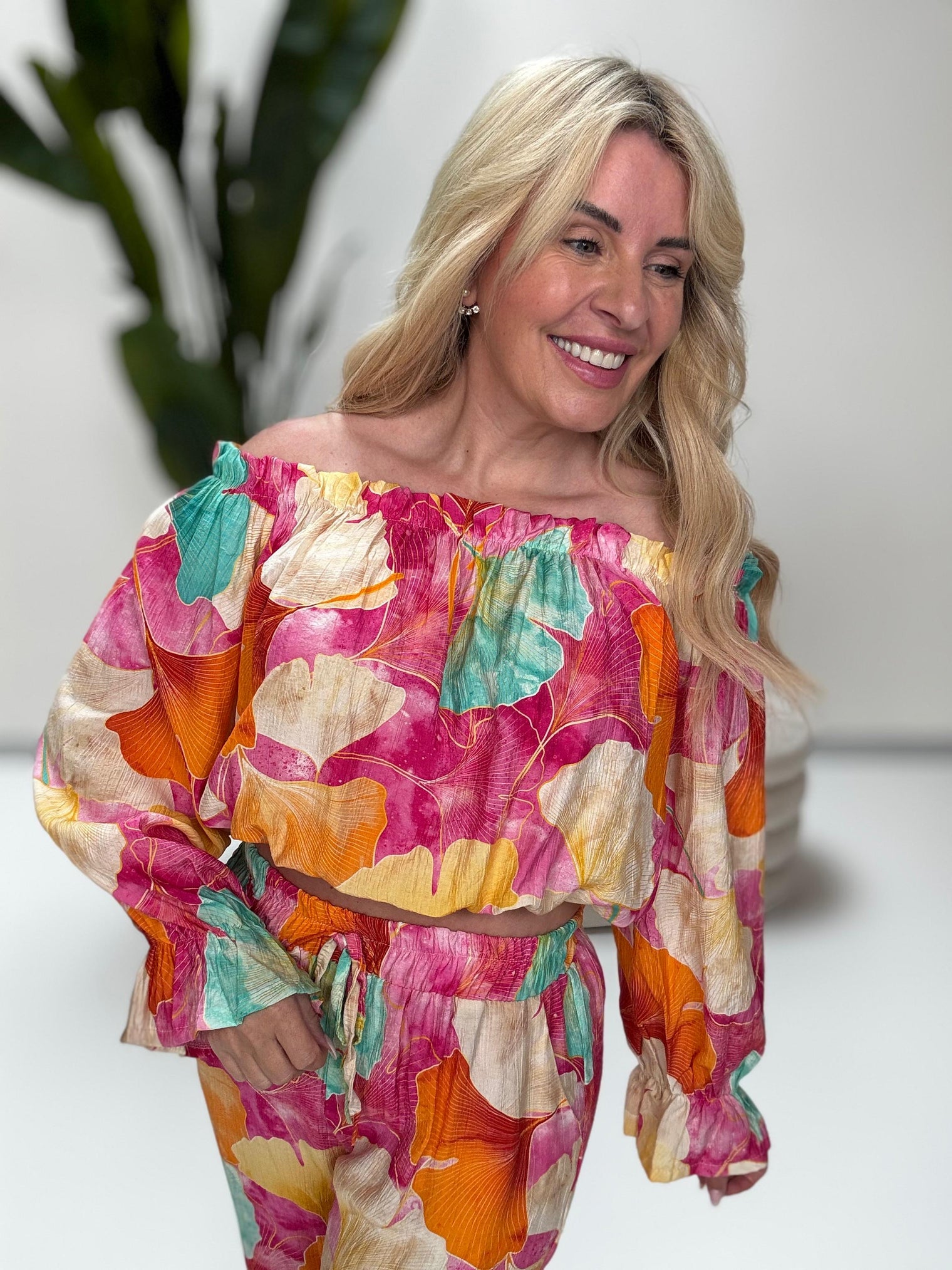 Carmen Bluse langarm FLORAL QUEEN fuchsia/mint/orange