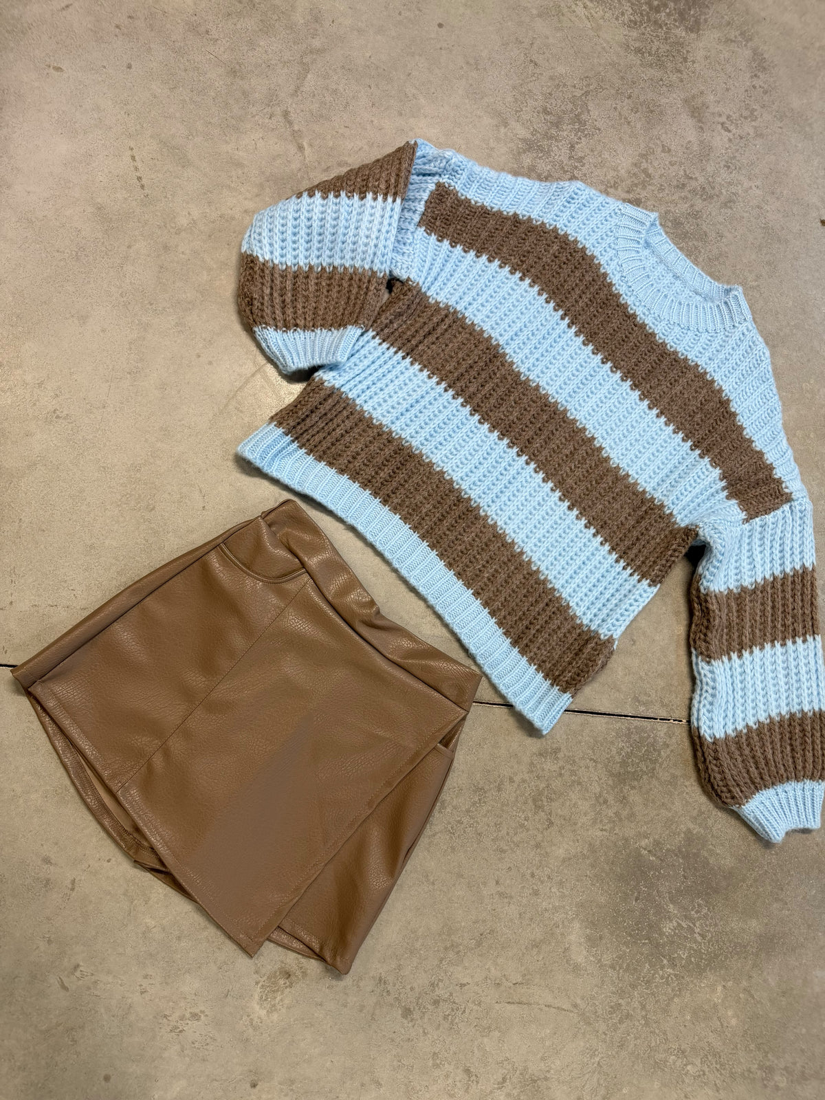 Strickpullover ONLY COZY VIBES taupe/hellblau