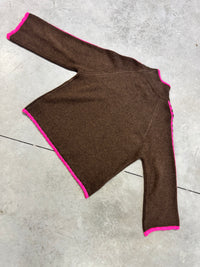 Pullover mit Patch DRESS FOR YOURSELF chocolate/pink