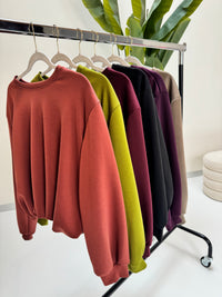 Butterstoff Pullover mit Gummizug unten rost