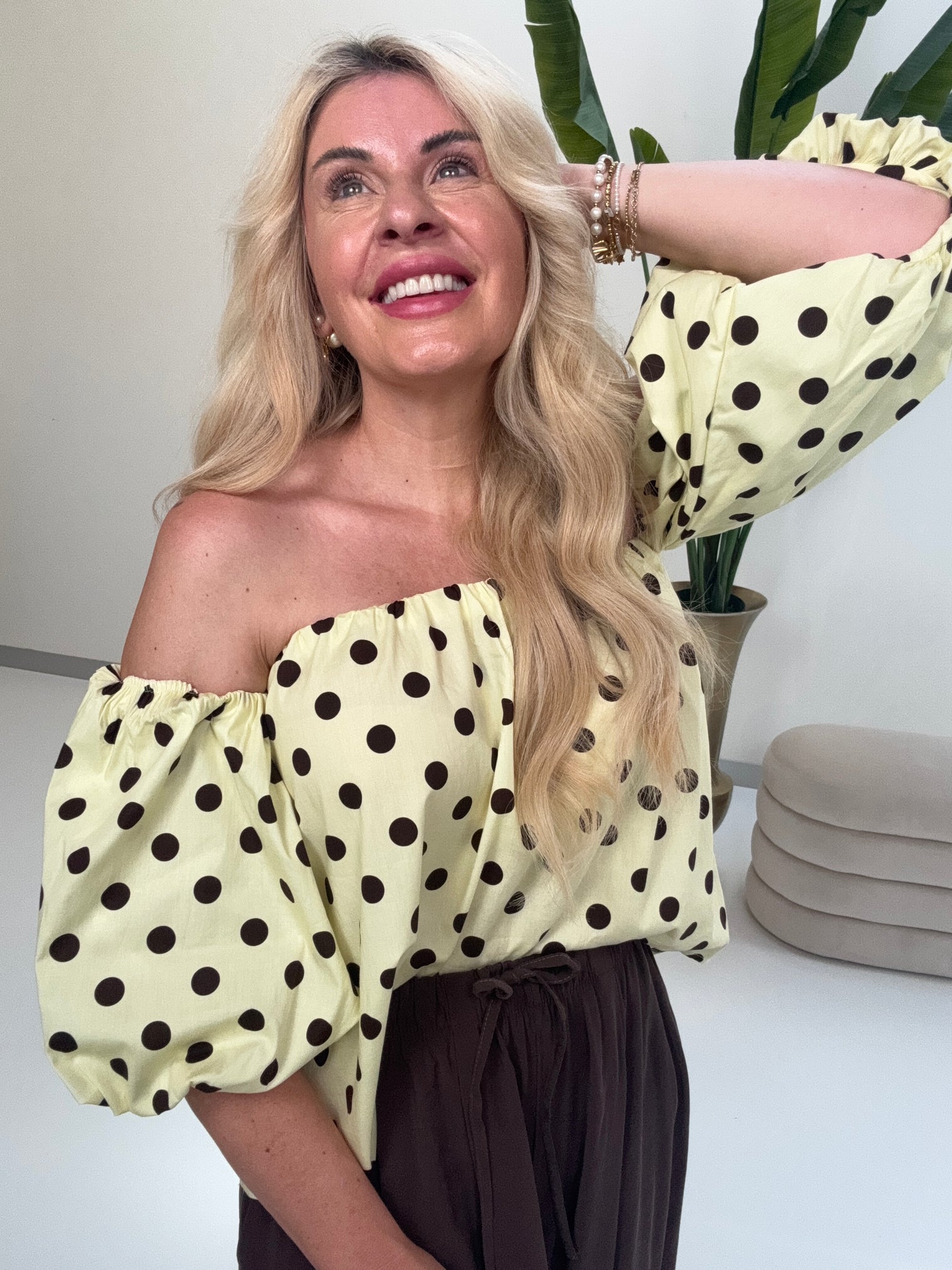 Carmen Bluse BIG POLKA DOTS buttermilk lemon/coffee