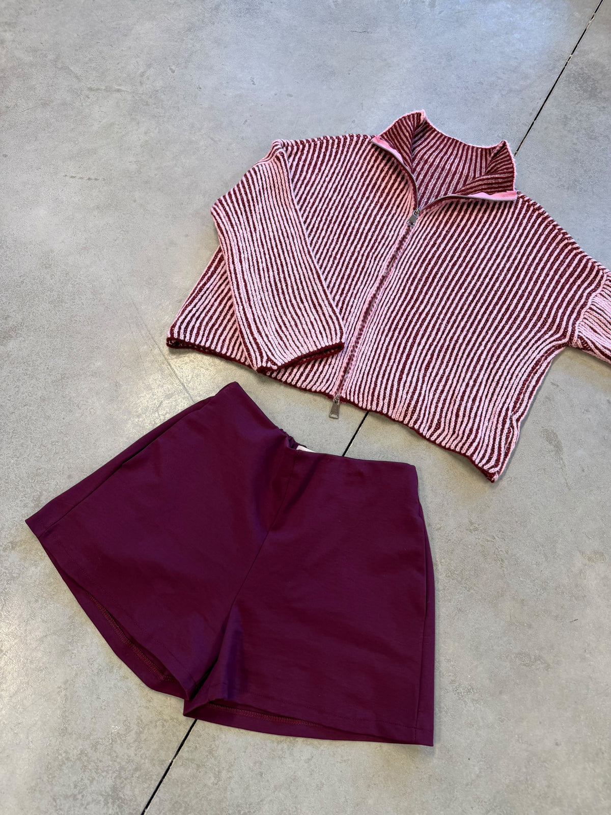 Strickjacke ZIPPER STRIPES burgundy/rosa
