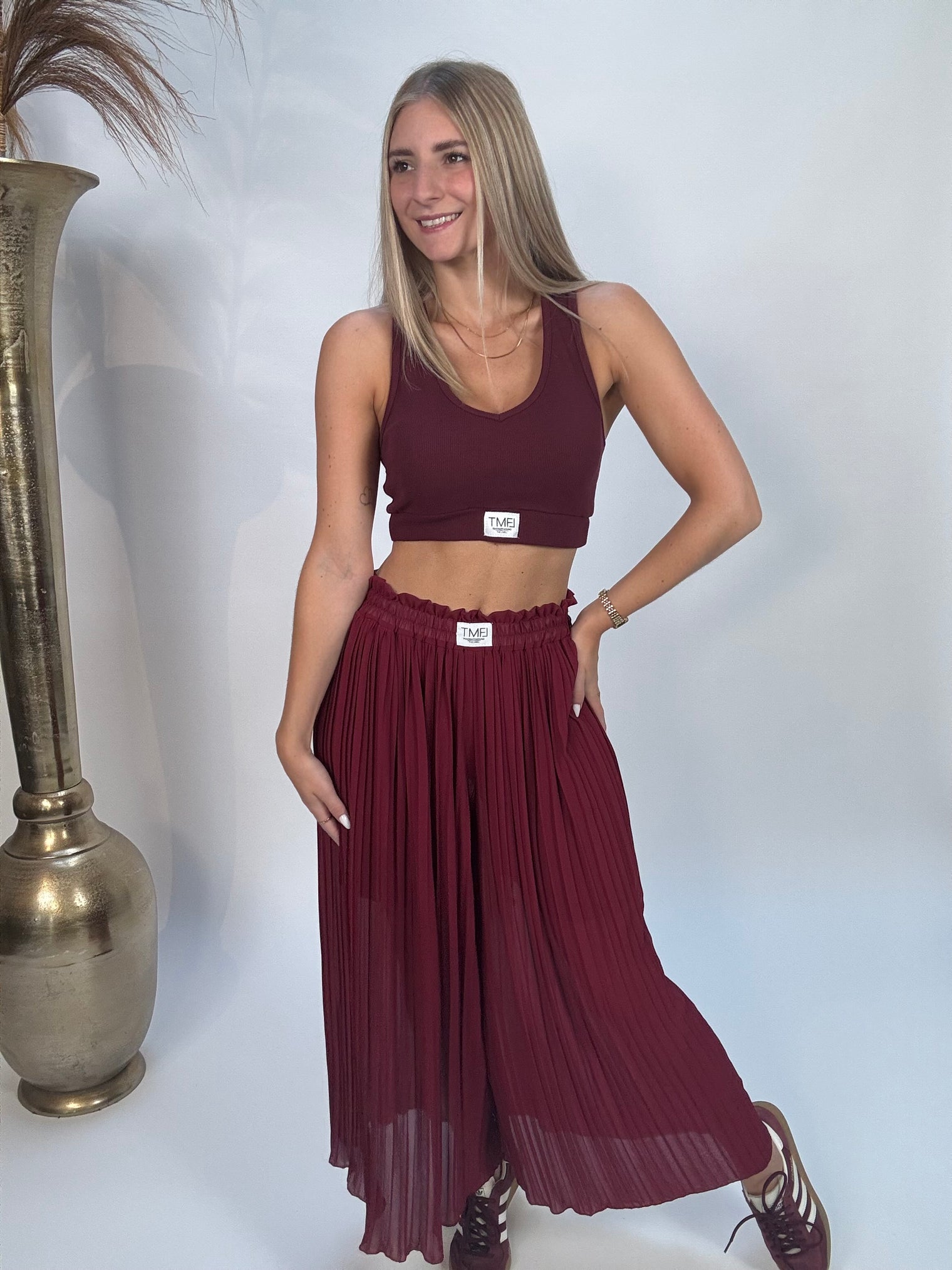 Signature Plisseehose mit Patch BURGUNDY
