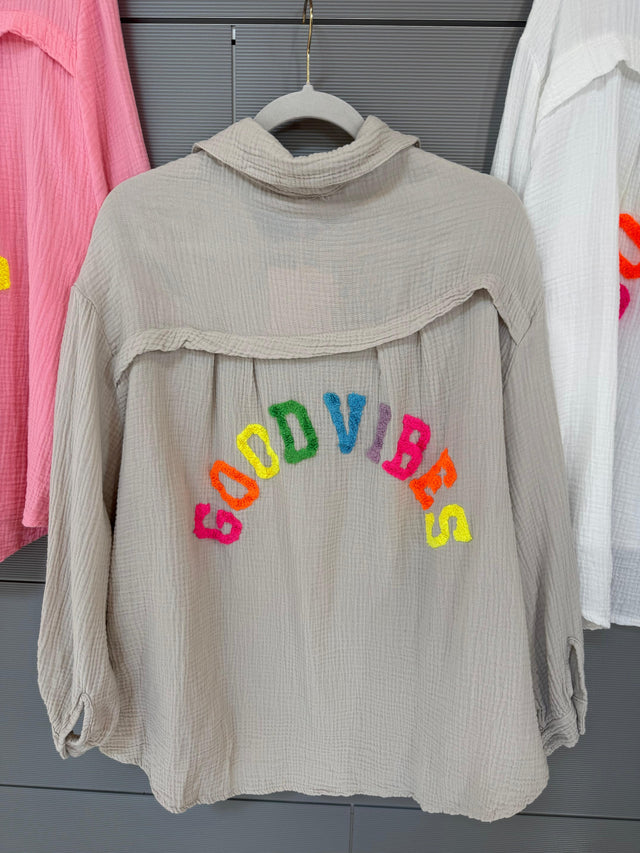Musselin Bluse GOOD VIBES mit Rückenprint