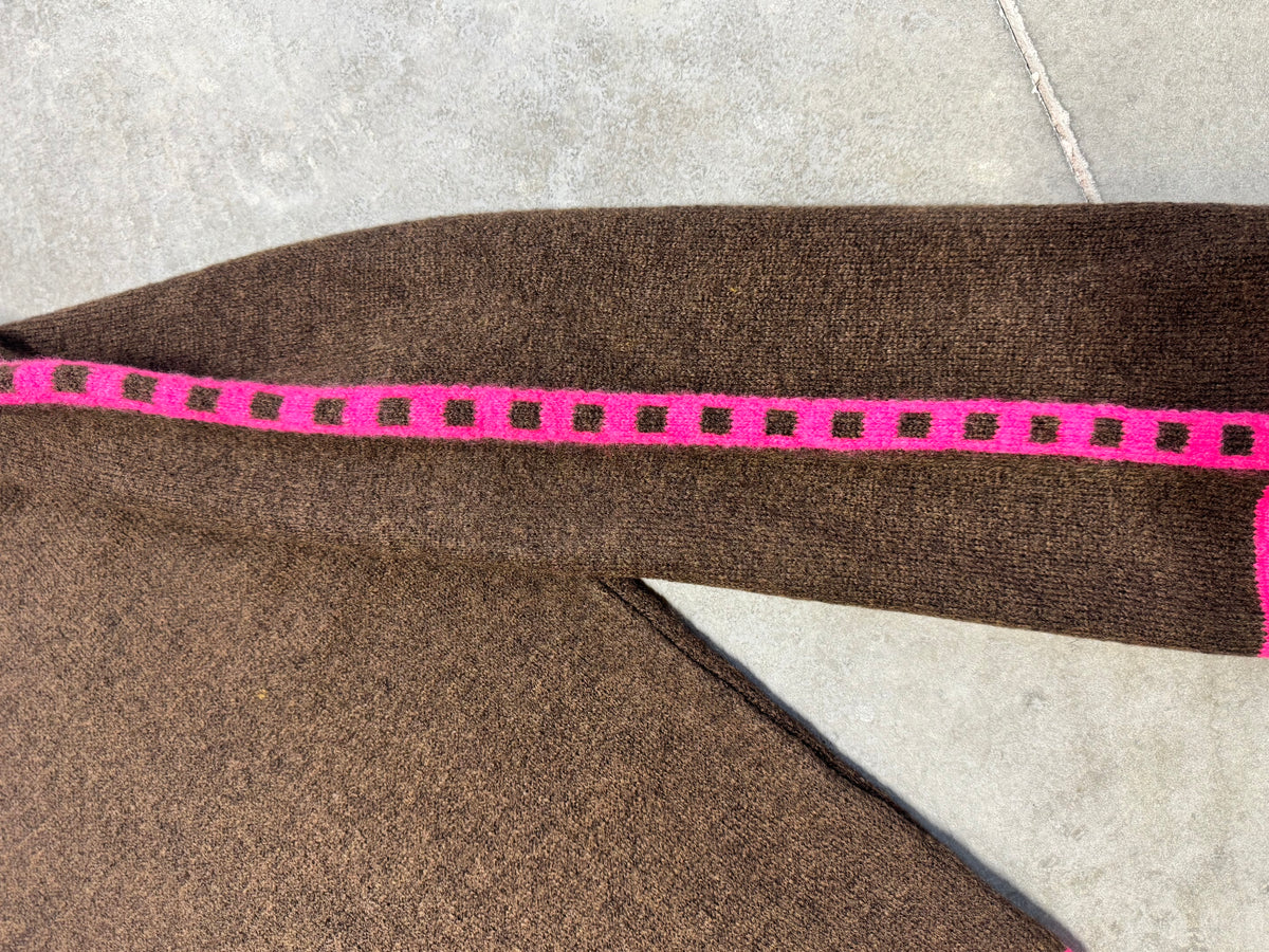 Pullover mit Patch DRESS FOR YOURSELF chocolate/pink