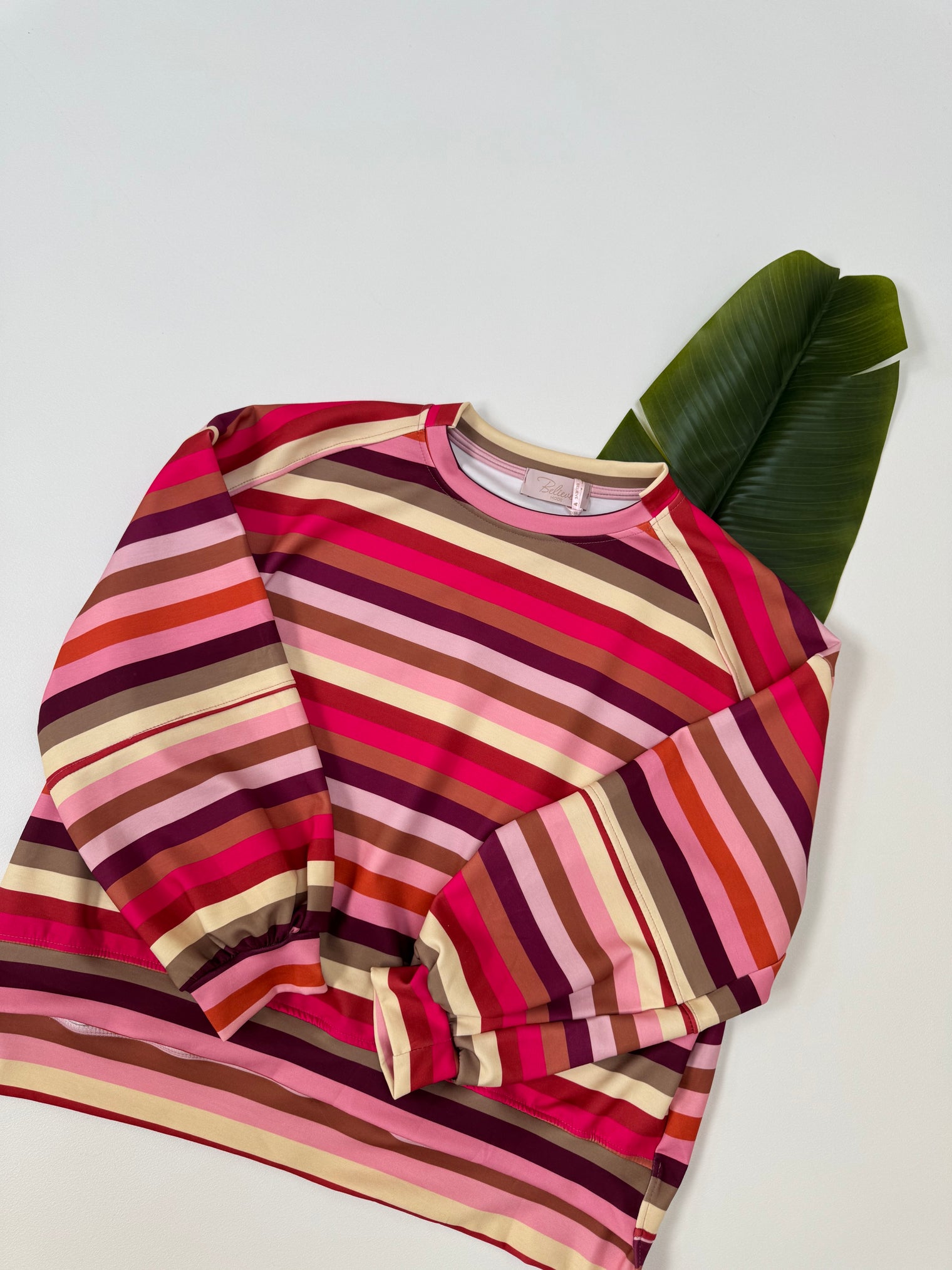 Butterstoff Sweater mit Patch am Ärmel buttermilk/rosa/pink/taupe/braun/orange