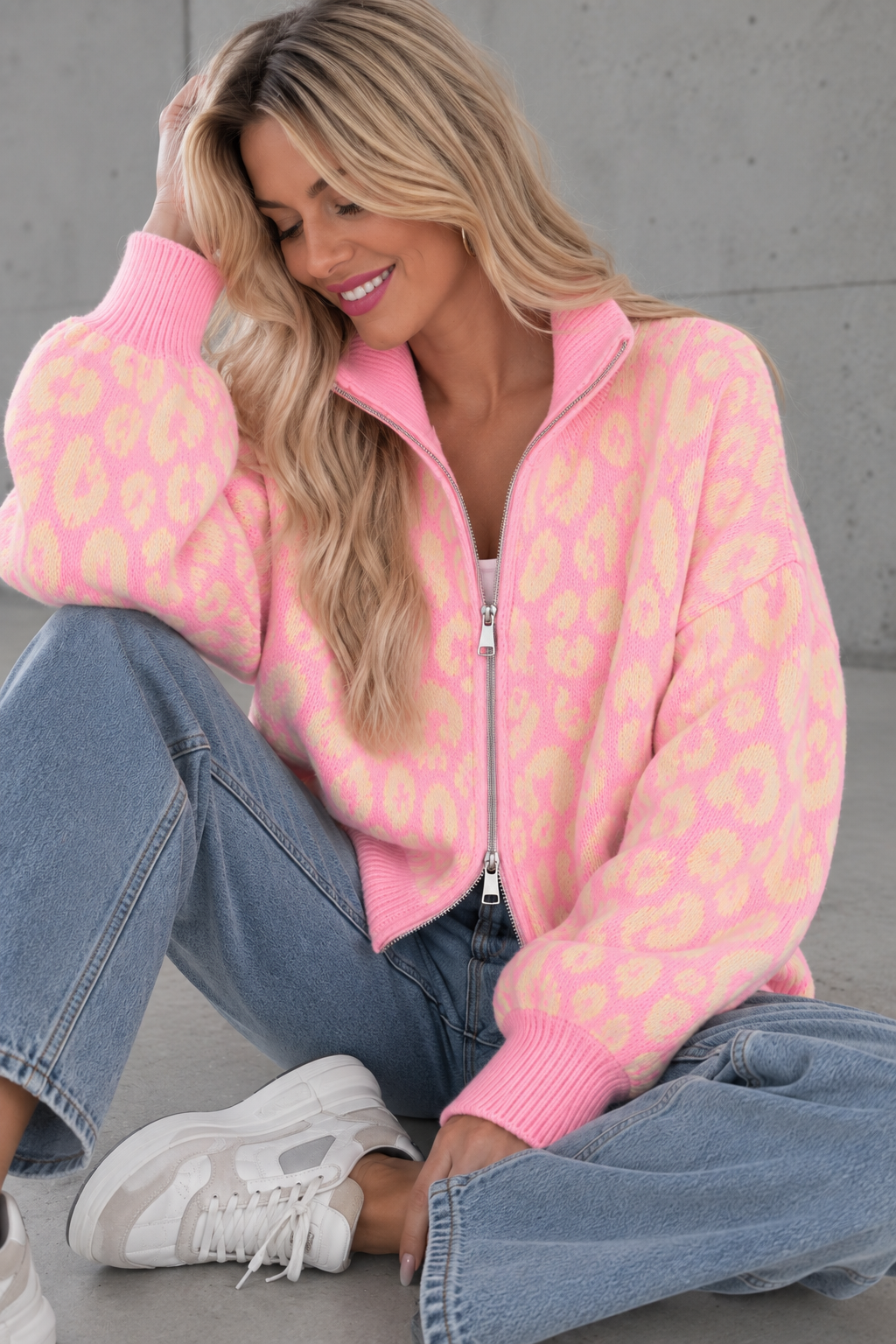 Zipper Strickjacke im angesagten Leo Muster rosa/buttermilk