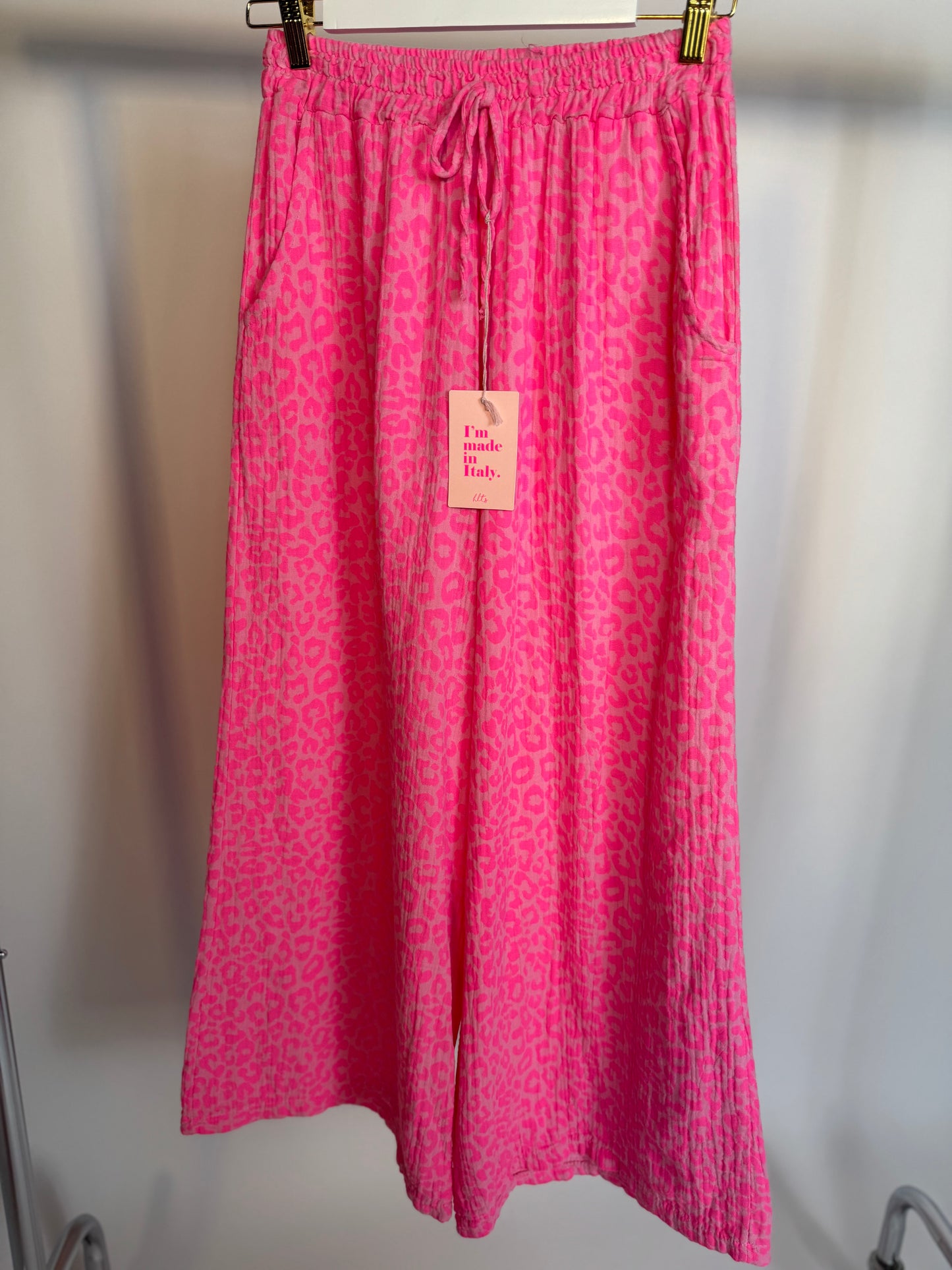 Stylische Musselin Hose Leo hot pink