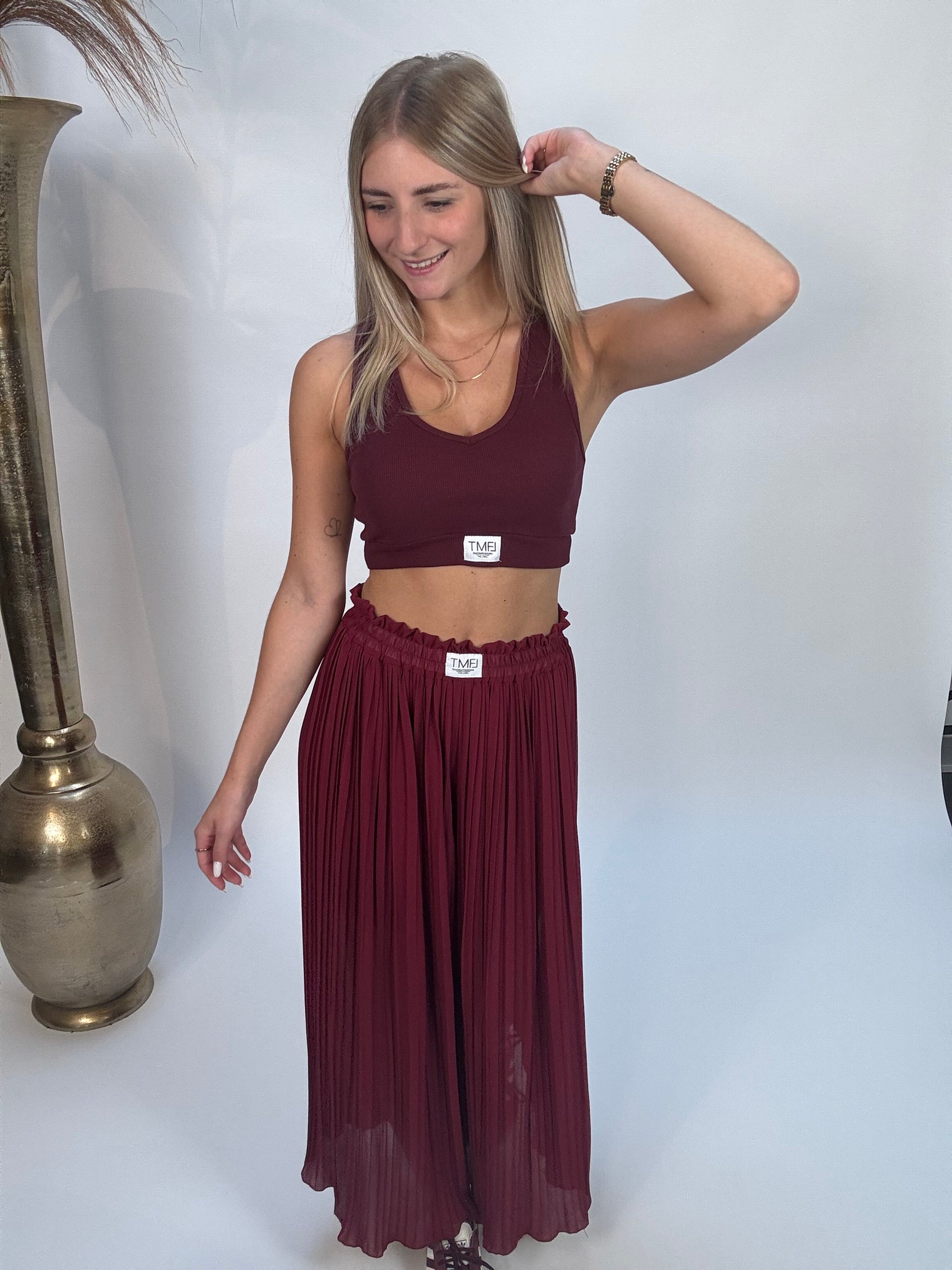 Signature Plisseehose mit Patch BURGUNDY