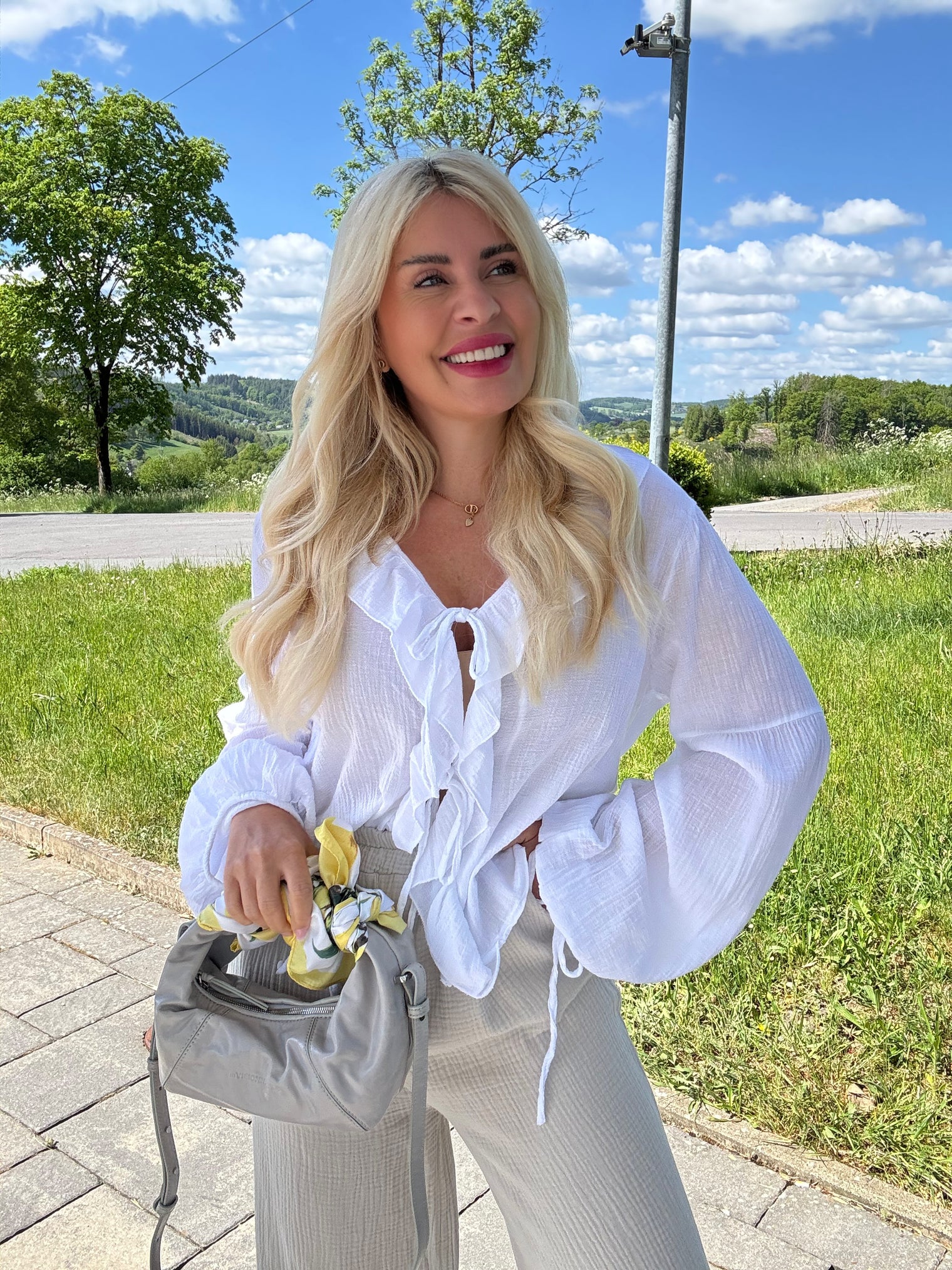 Bluse langarm Volants&Schleifchen WEIß