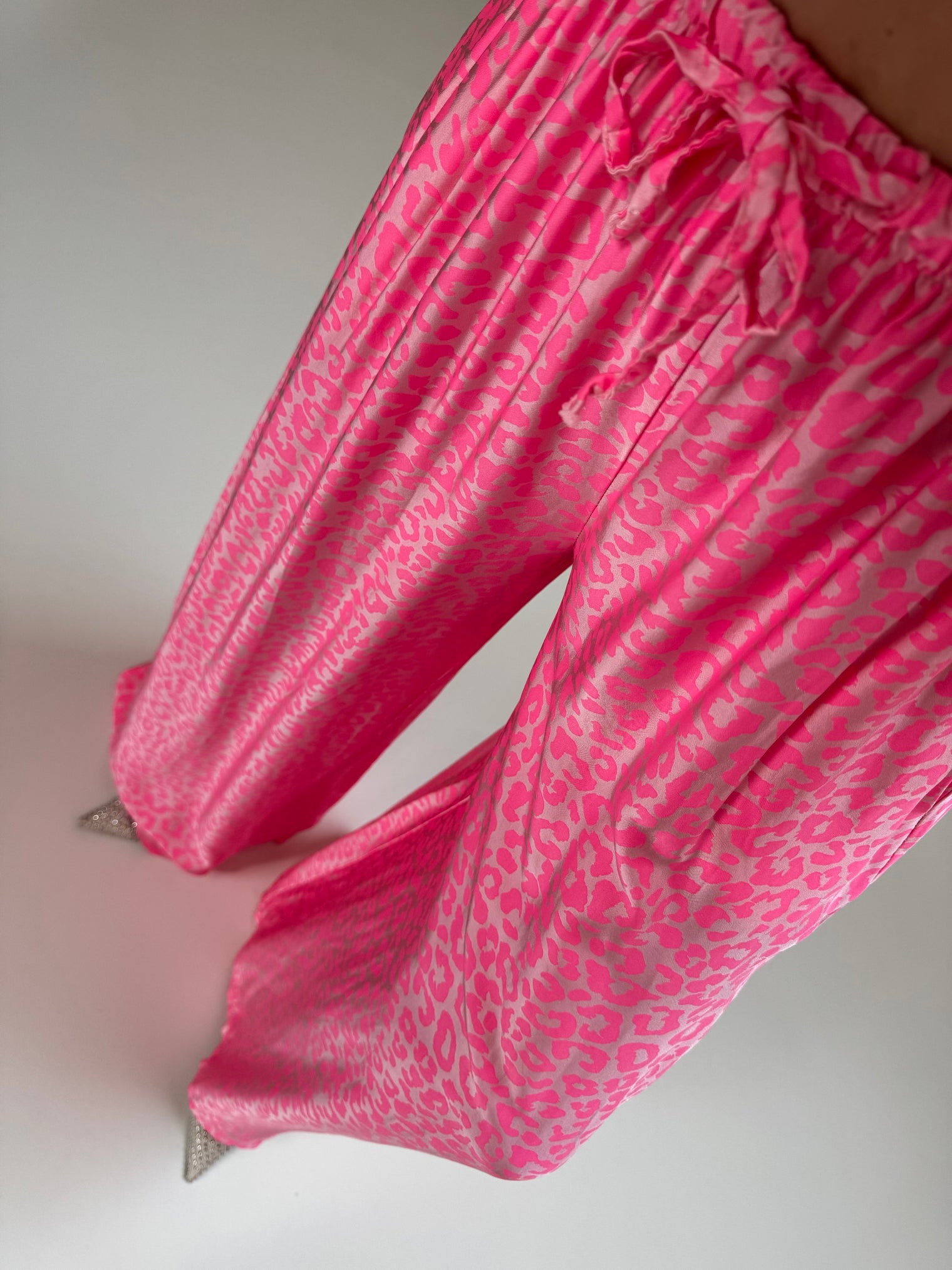 Hose mit Seide rosa LEO LOVER hot pink