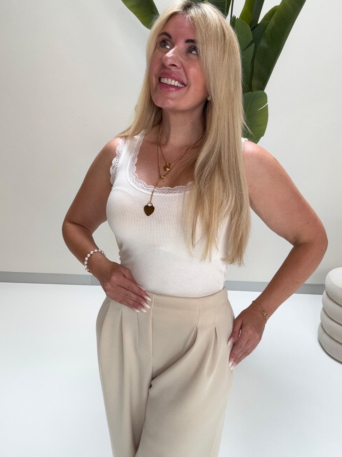 Basic Top mit Spitze EVERYDAY`S FAVORITE weiß