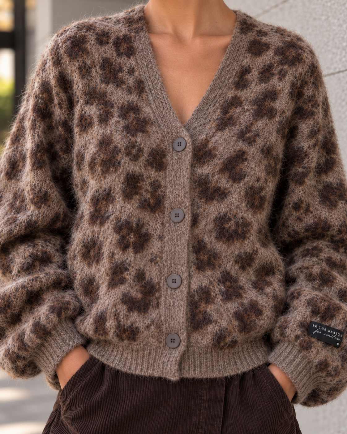 Strickjacke mit Knopfleiste taupe/chocolate LEO