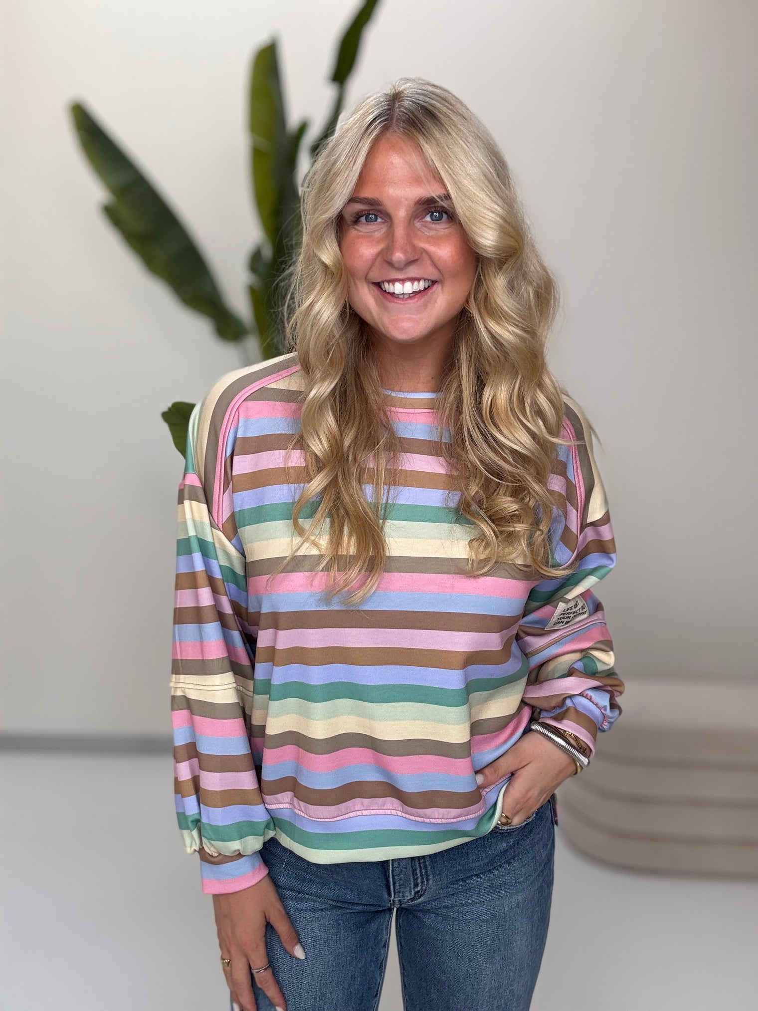 Butterstoff Sweater mit Patch am Ärmel grün/mint/buttermilk/rosa/taupe