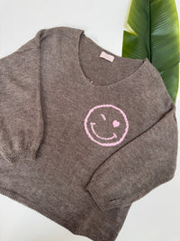 Oversize Strickpullover mit Smiley&Rückenprint taupe/rosa