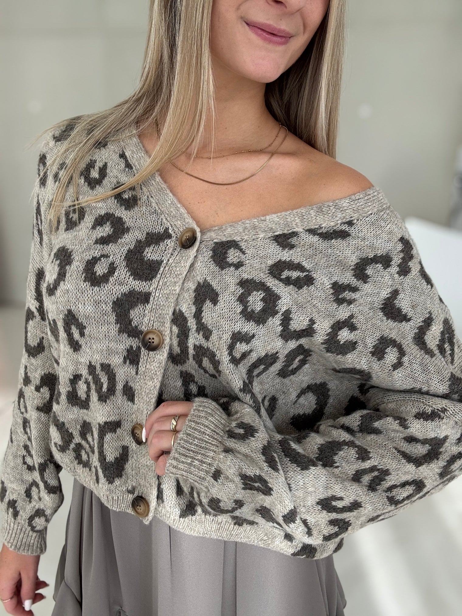 Strickjacke creme LEO Lover taupe