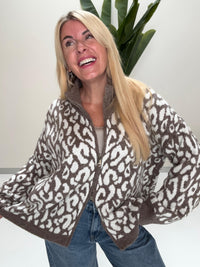 Zipper Strickjacke im angesagten Leo Muster taupe/creme