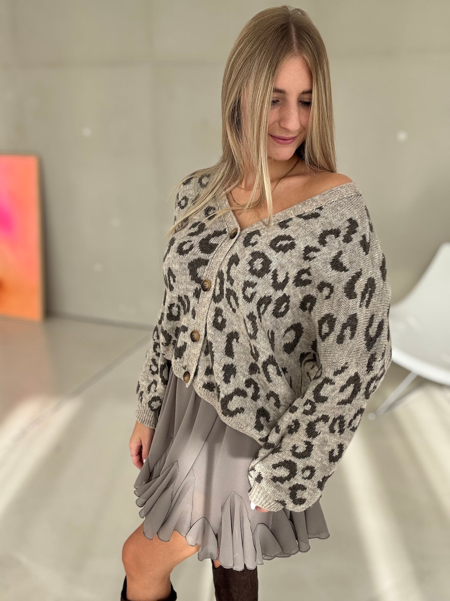 Strickjacke creme LEO Lover taupe