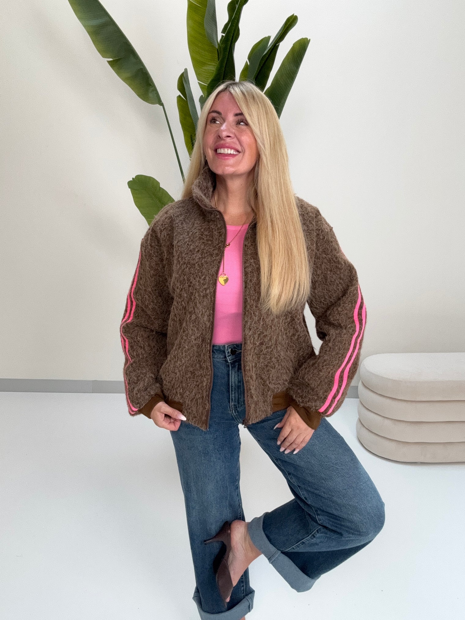 Jacke SPRORTY COZYNESS chocolate/pink mit seitlichen Streifen