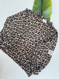 Butterstoff Sweater mit Patch am Ärmel taupe LEO schwarz