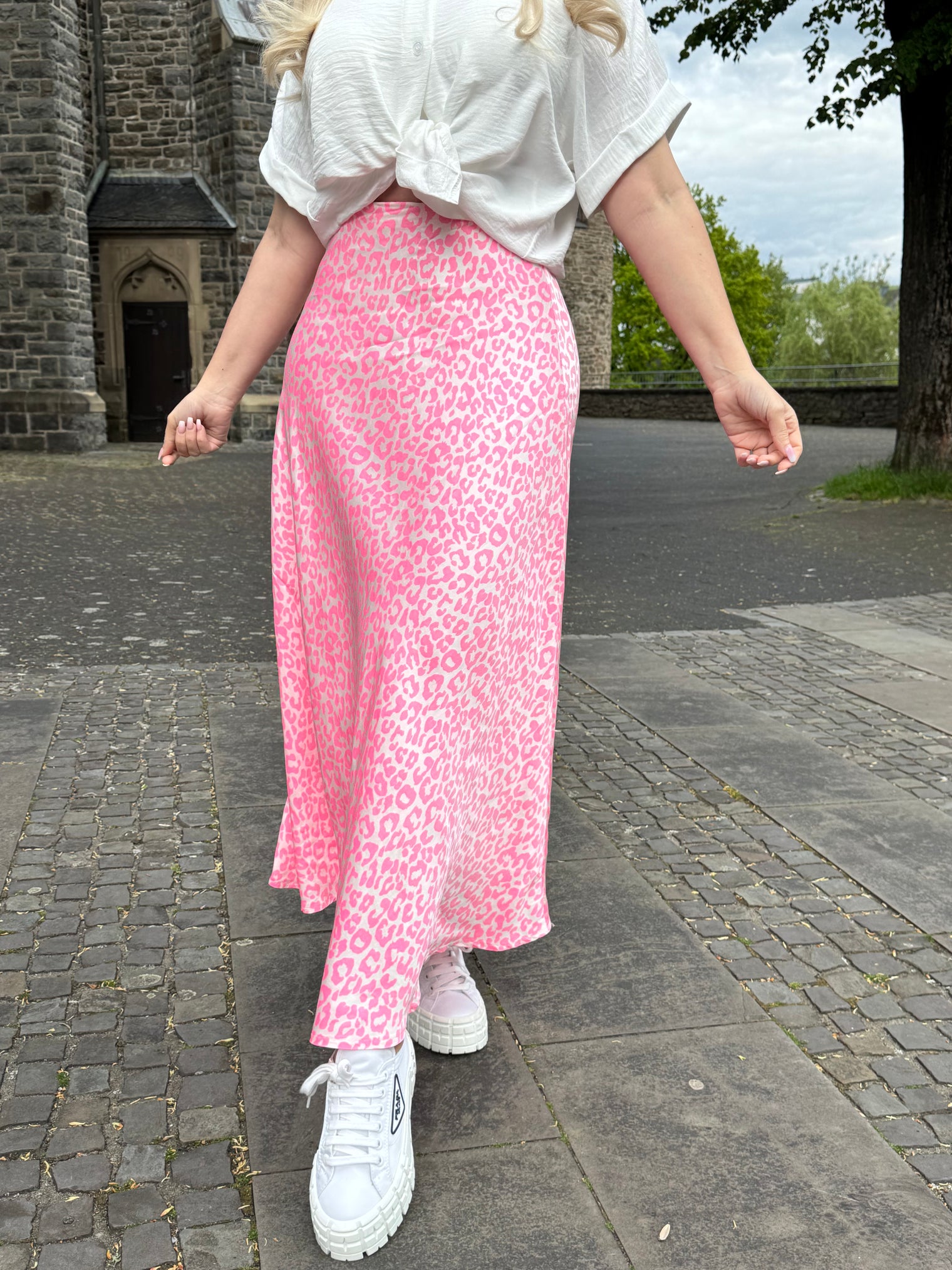 Rock mit Seide weiß LEO LOVER hot Pink