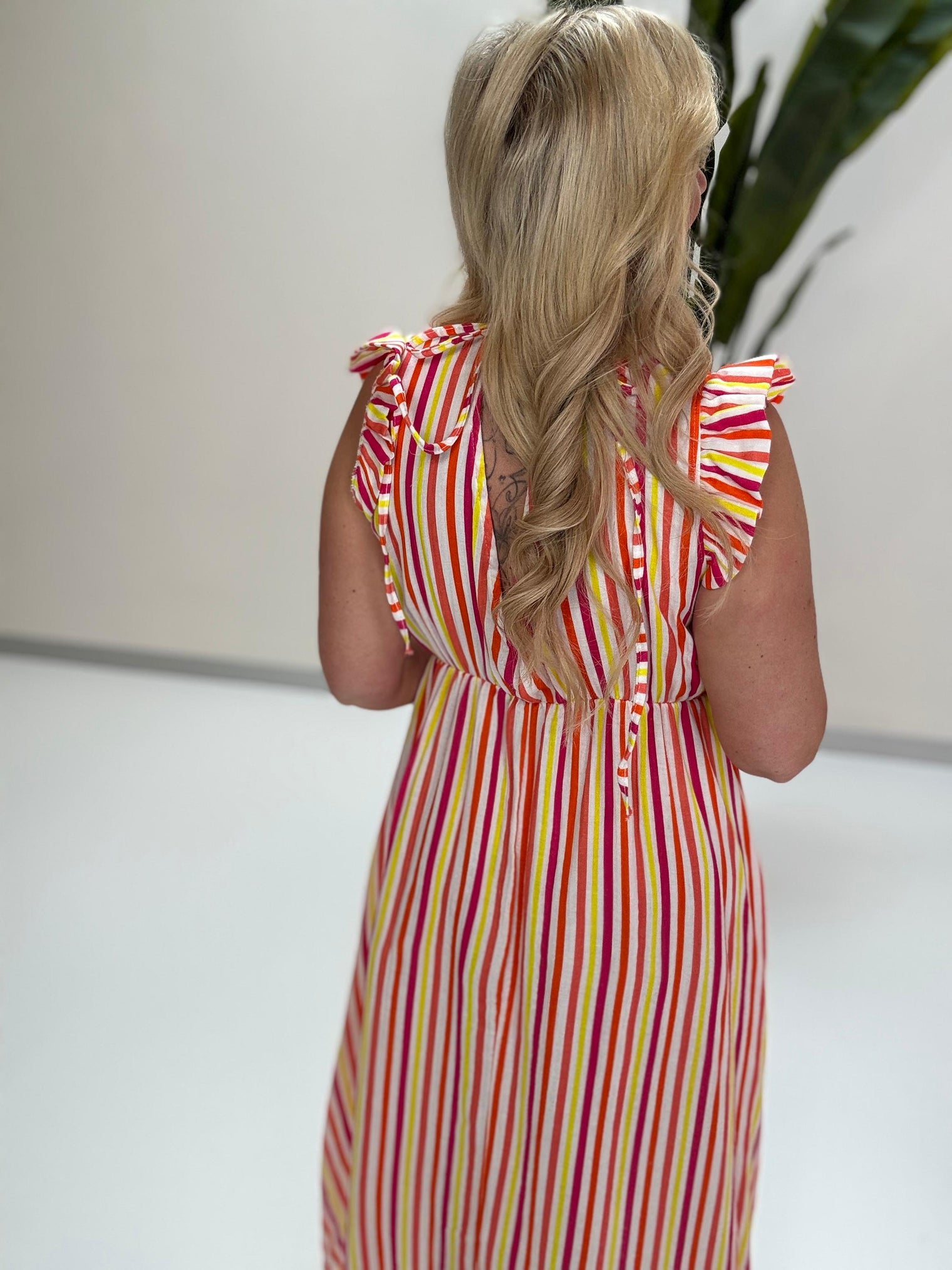 Signature Musselin Kleid weiß SMALL STRIPES fuchsia/orange/gelb/weiß