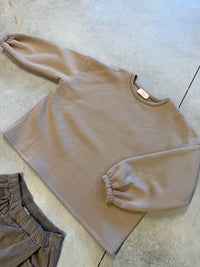 Sweater mit Rückenprint COFFEE taupe