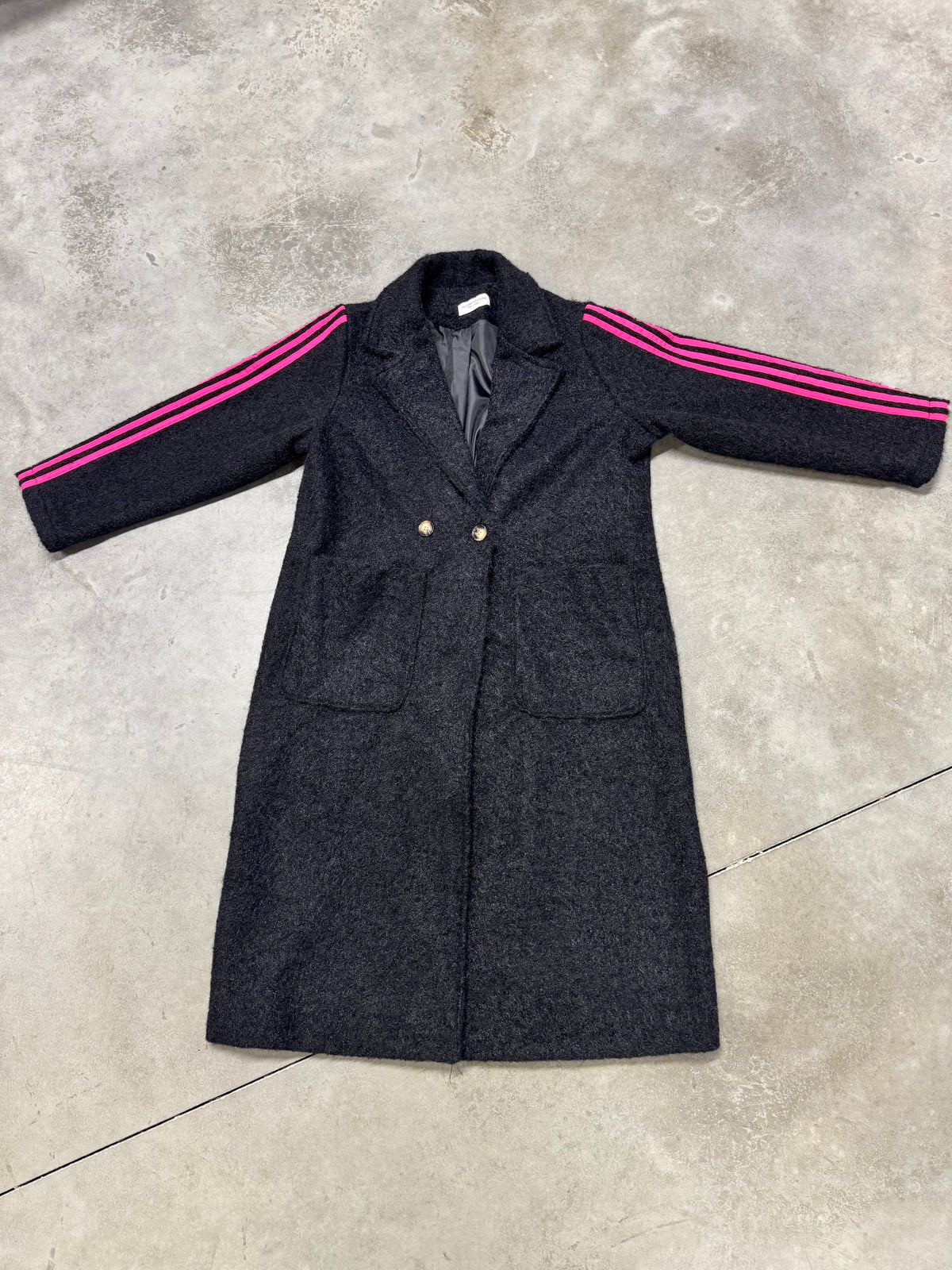 Mantel SPORTY COZYNESS schwarz/pink mit seitlichen Streifen