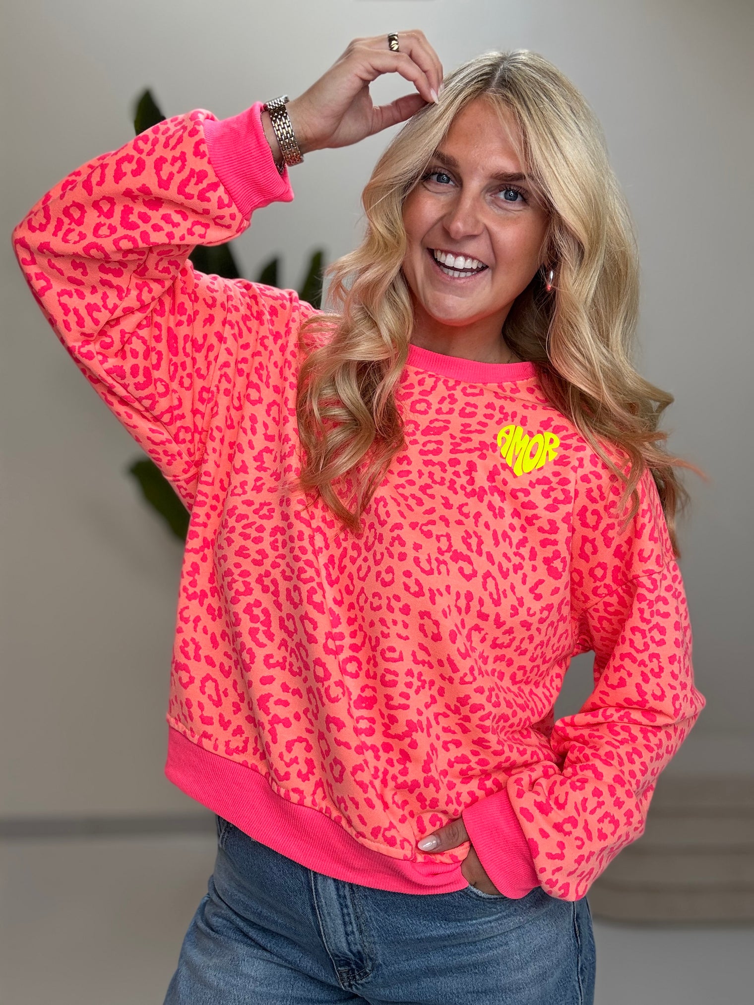 Sweater mit Rückenprint AMOR CLUB peach leo
