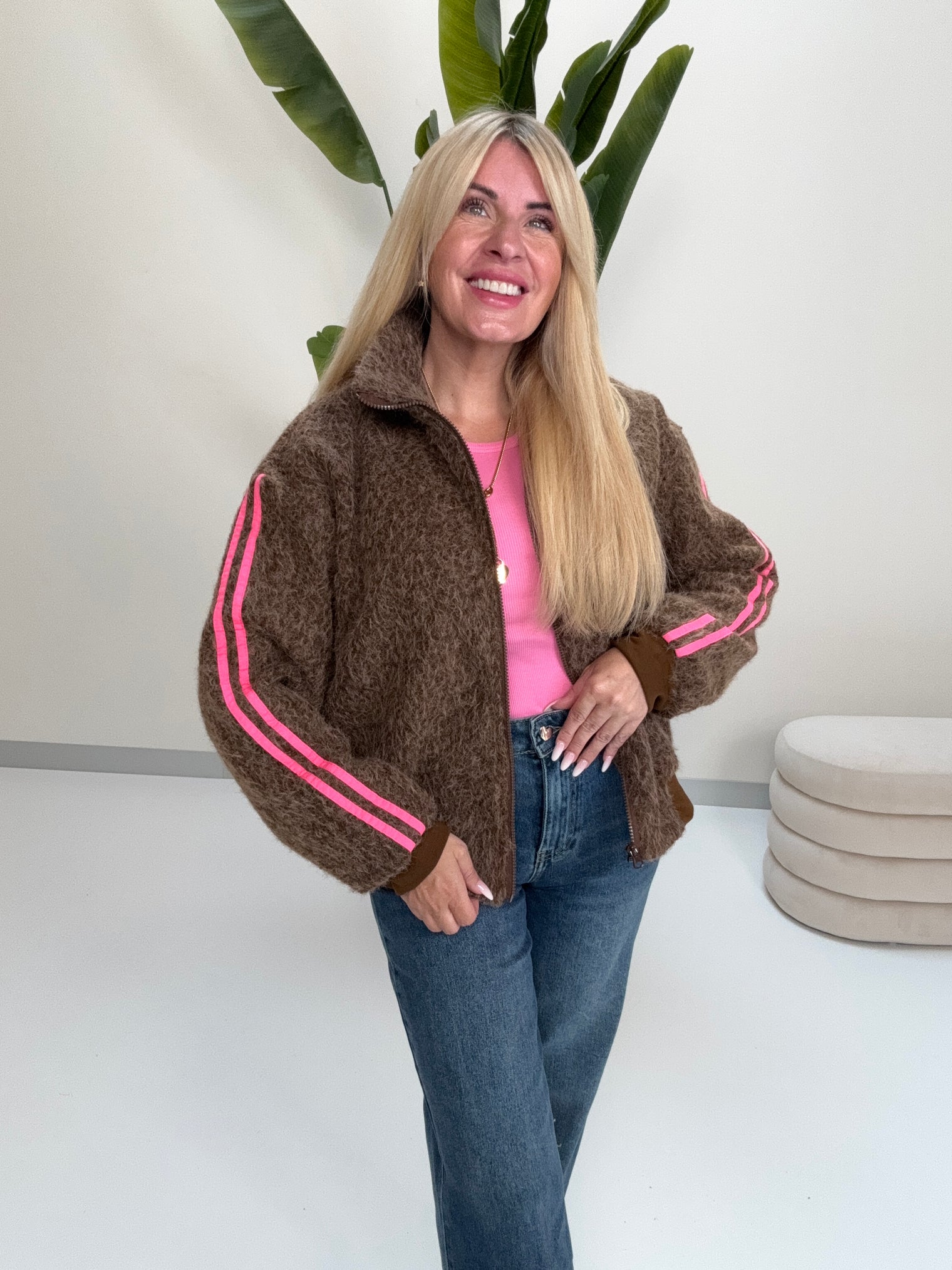Jacke SPRORTY COZYNESS chocolate/pink mit seitlichen Streifen