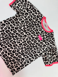 Statement Shirt leo DRESS FOR YOURSELF mit Patch & farblich abgesetzten Details