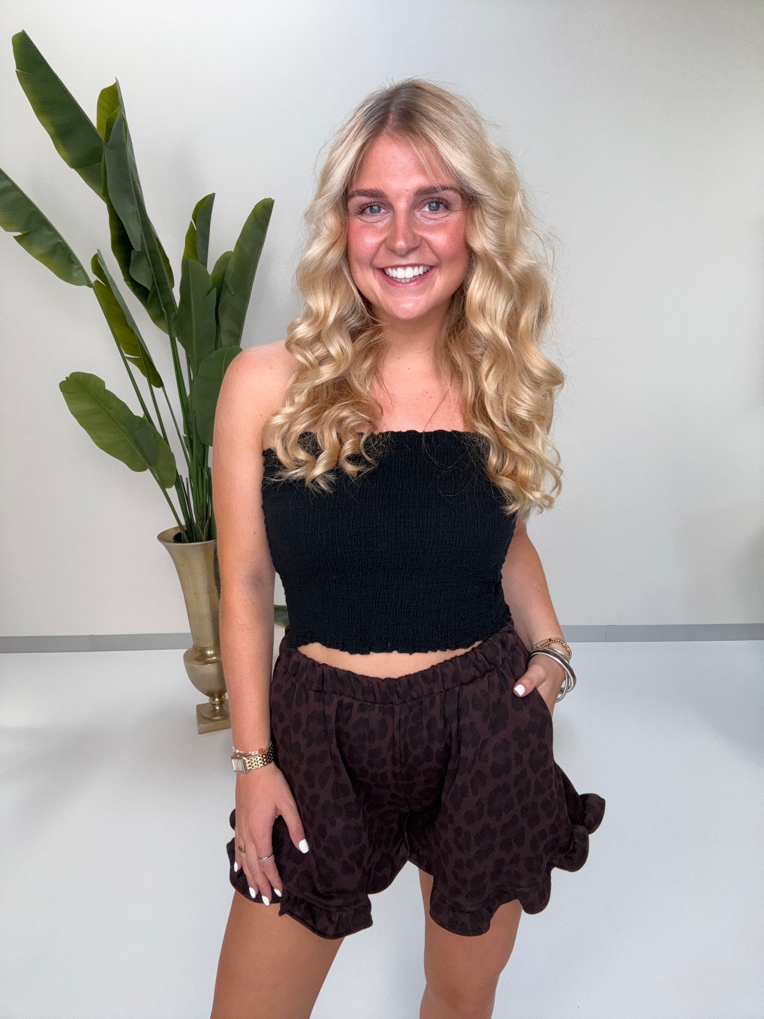 Sommer Shorts mit Volants KISS MY VOLANTS dark leo