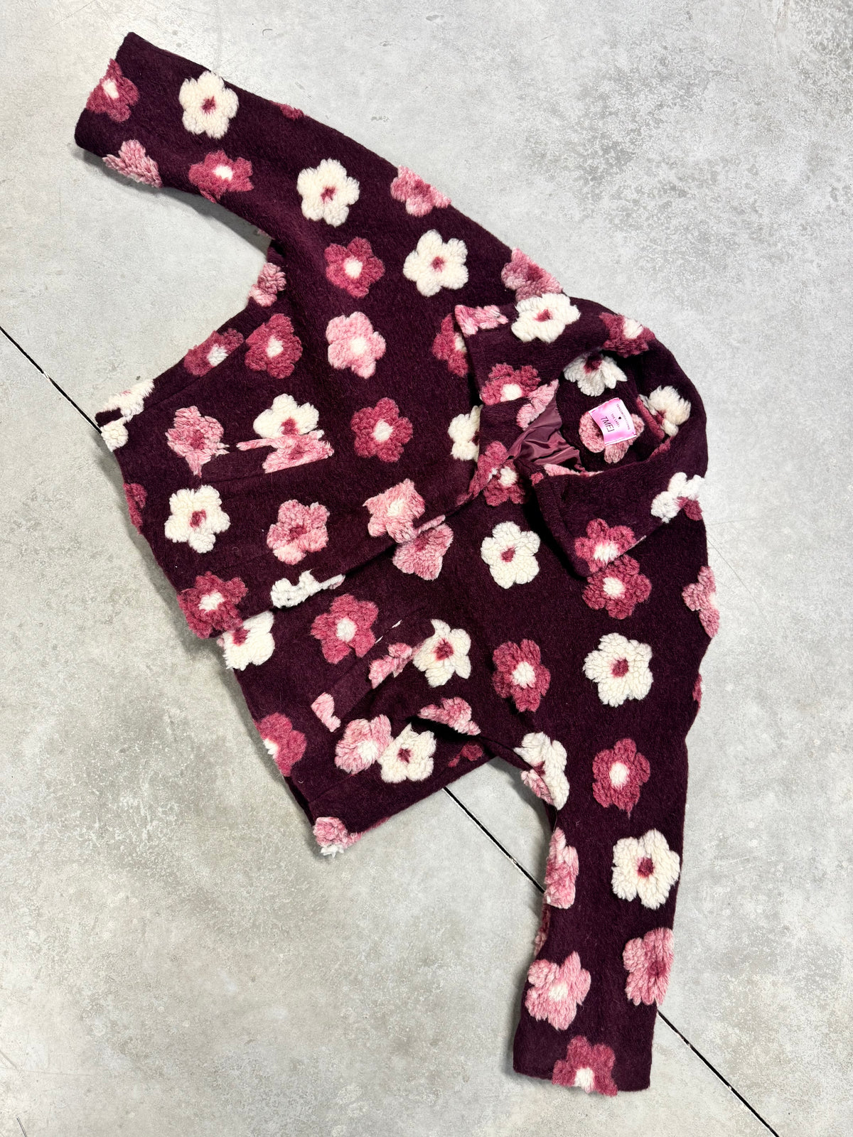 Jacke FLEUR DE LUXE mit 3D-Blütenapplikation burgundy