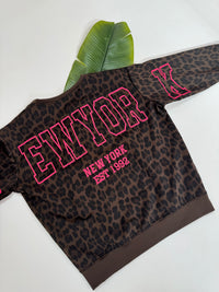Butterstoff Pullover LEO mit Rückenprint NEW YORK dark chocolate
