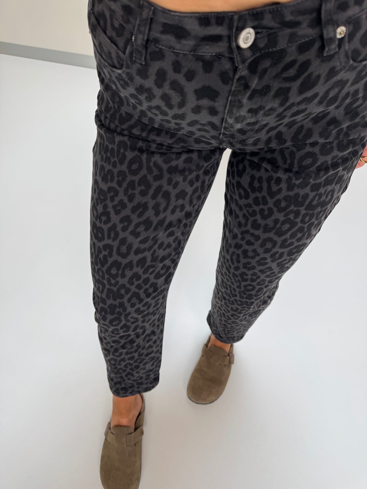 Stretch Mom Jeans dunkelgrau GREY LEO