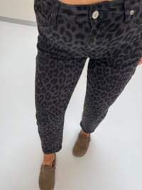 Stretch Mom Jeans dunkelgrau GREY LEO