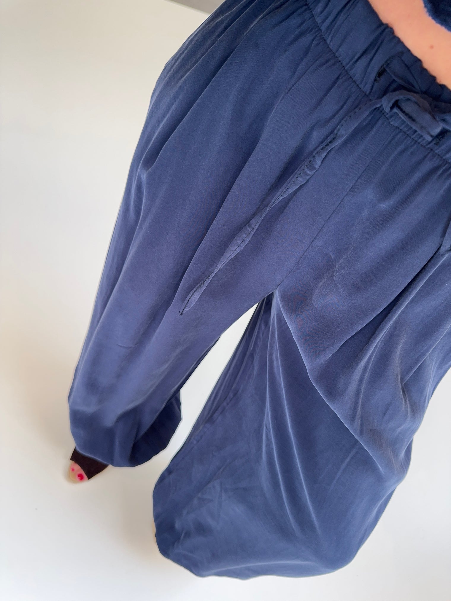 Ballon Hose mit Gummizug an den Bündchen blueberry