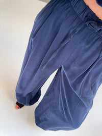 Ballon Hose mit Gummizug an den Bündchen blueberry