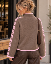 Pullover mit Patch DRESS FOR YOURSELF taupe/rosa