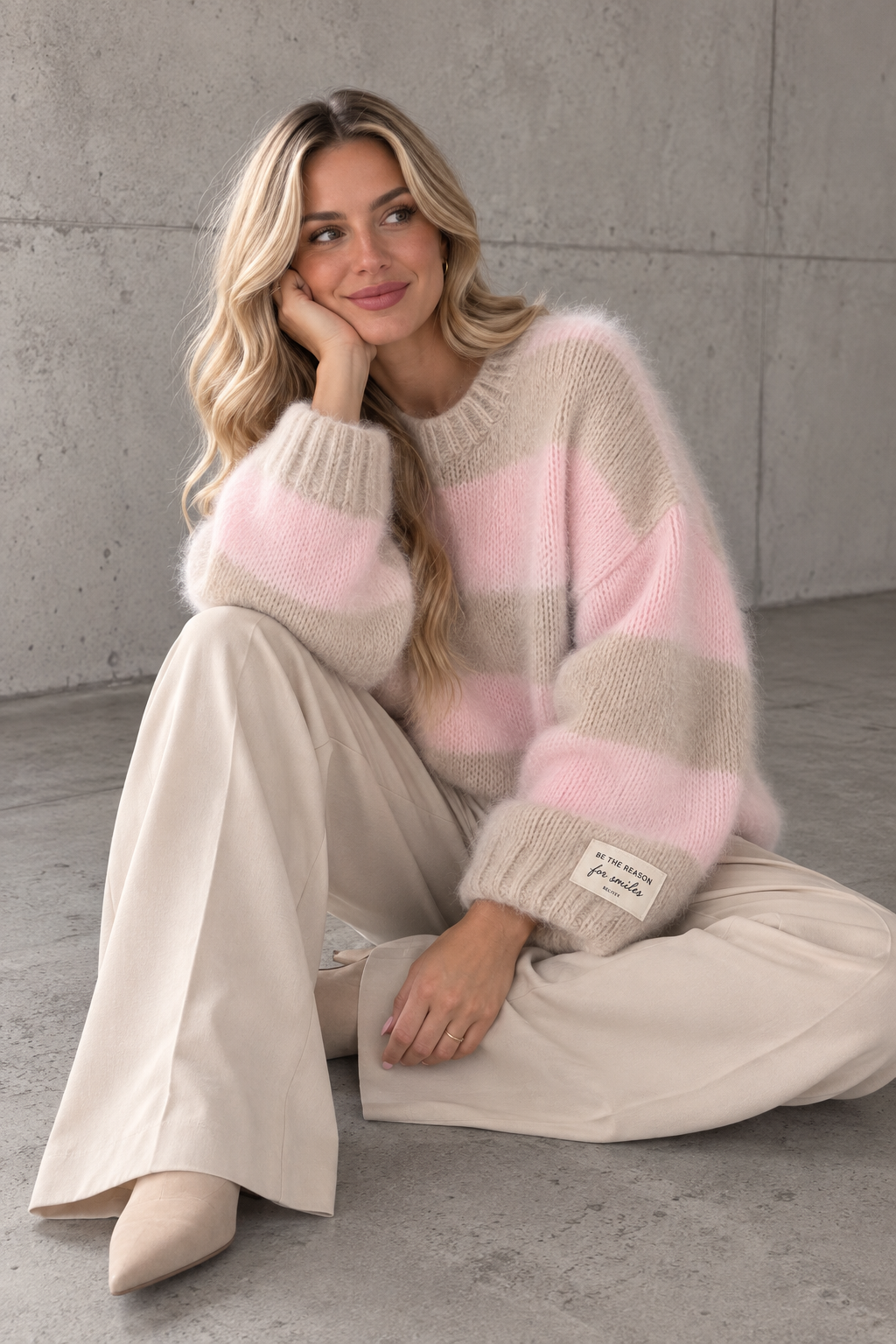 Strickpullover mit Patch beige/rosa