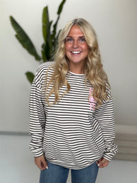 Sweater mit Rückenprint creme/coffee geringelt NAMASTE