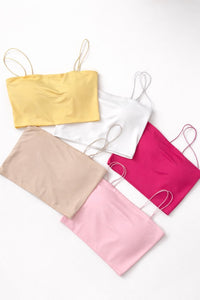 Bandeau Top mit Spaghettiträgern