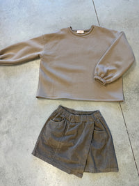 Sweater mit Rückenprint COFFEE taupe