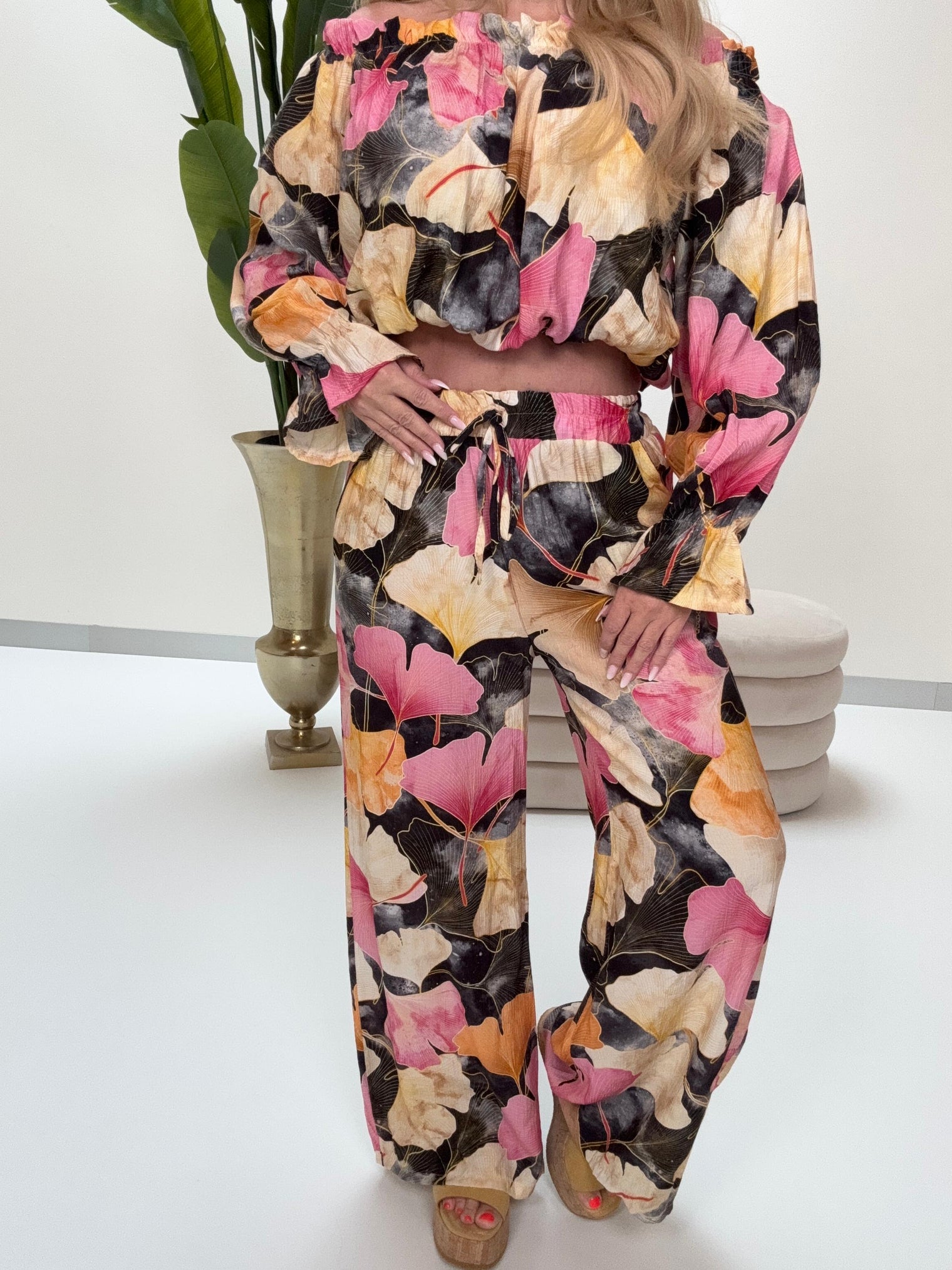 Sommer Hose FLORAL QUEEN schwarz/pink/creme