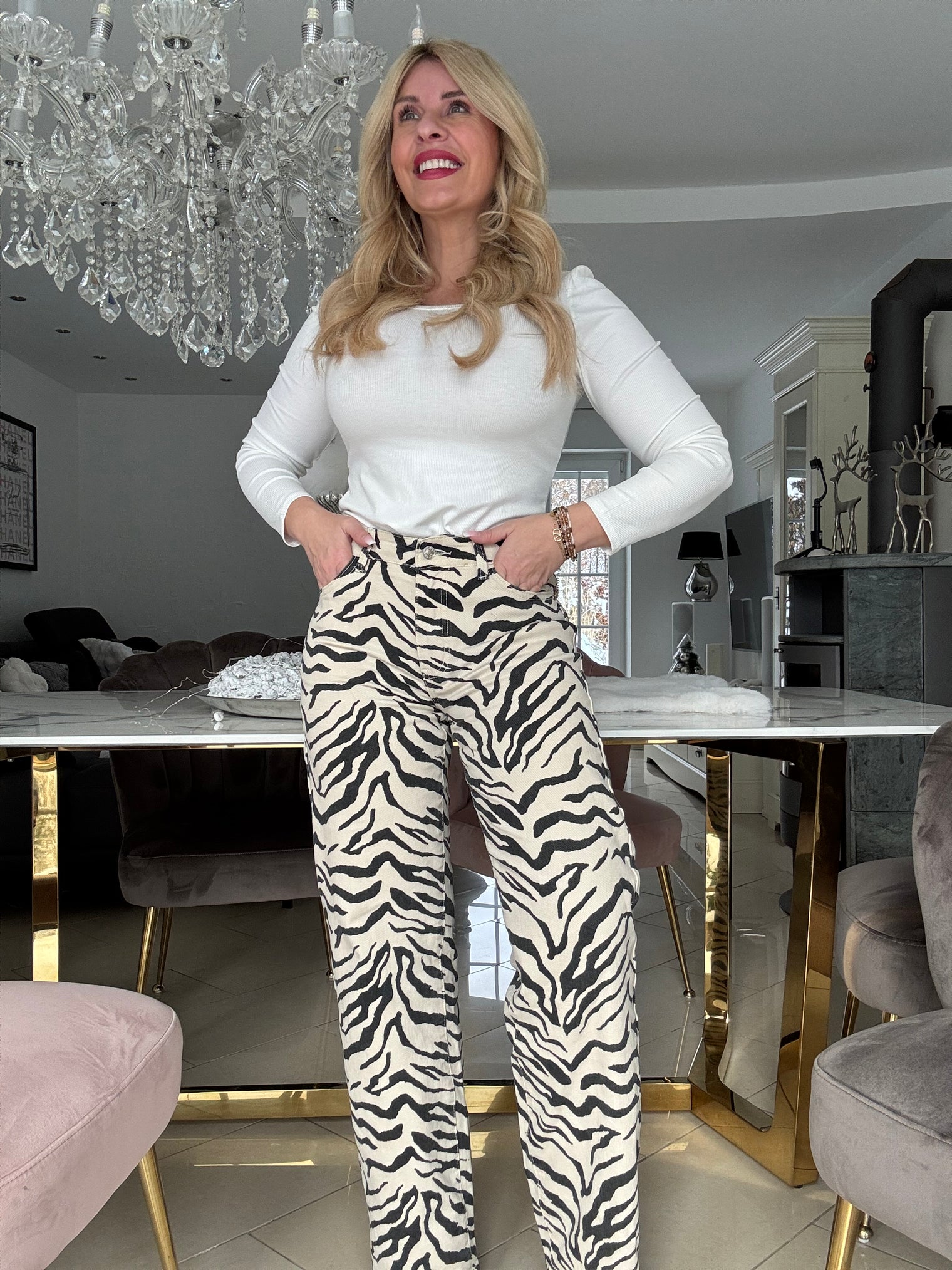 Stretch Straight Leg Jeans im Zebramuster 7001-RD9075