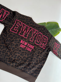 Butterstoff Pullover LEO mit Rückenprint NEW YORK dark chocolate