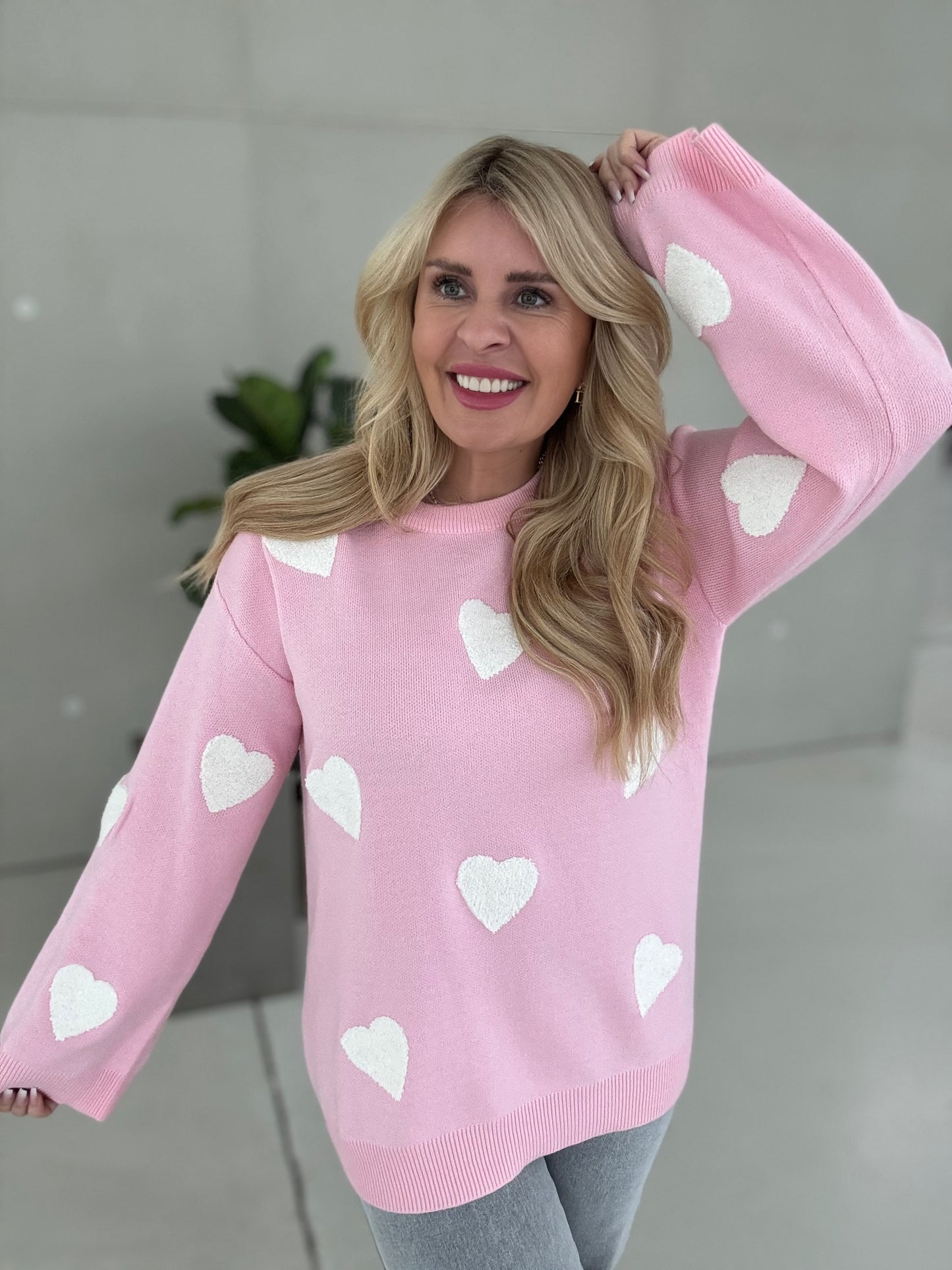 Oversize Feinstrick Pullover rosa mit weißen Frotteeherzen