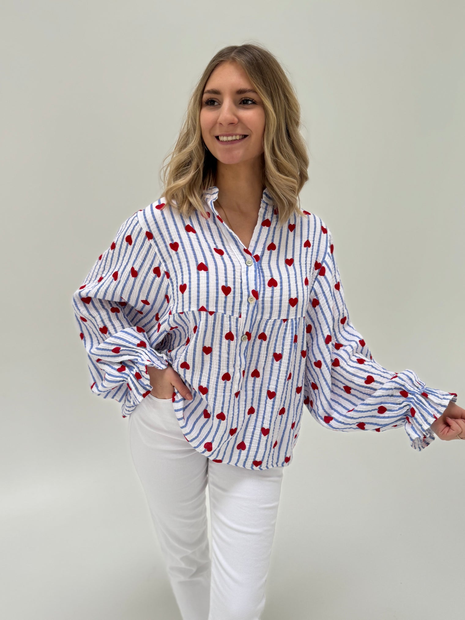 Musselin Bluse weiß HEART ATTACK hellblau