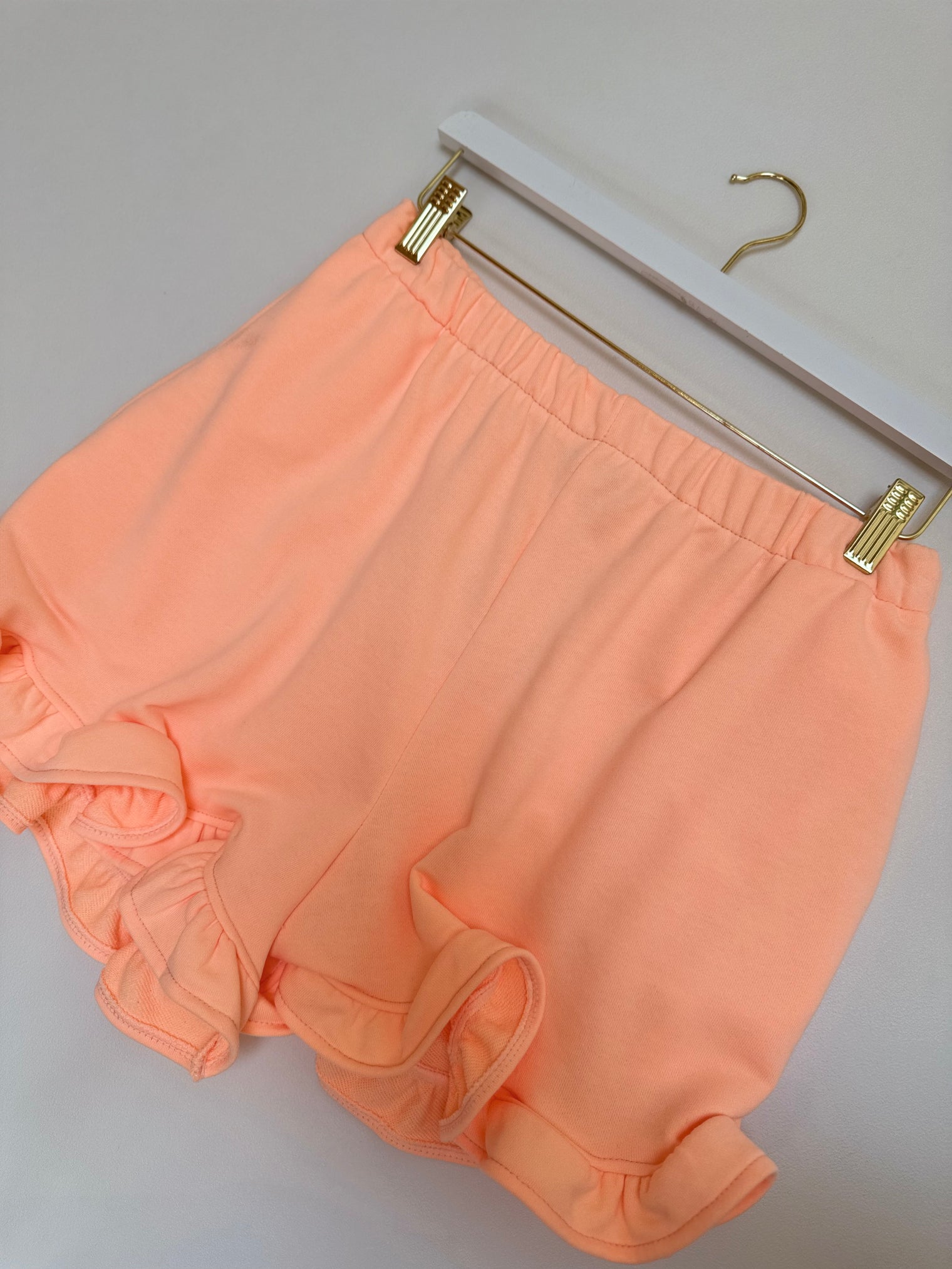Sommer Shorts mit Volants KISS MY VOLANTS soft peach